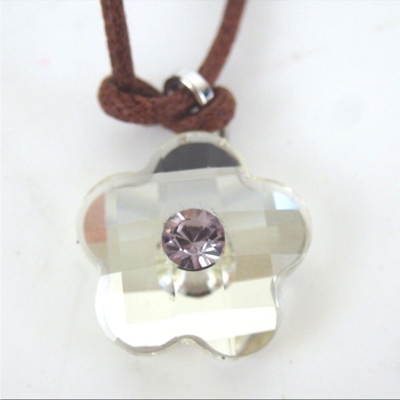 Swarovski Crystal Flower Pendant Necklace - Picture 1 of 3